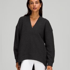 Lululemon Athletica Black Ripple Textured Sweatshirt